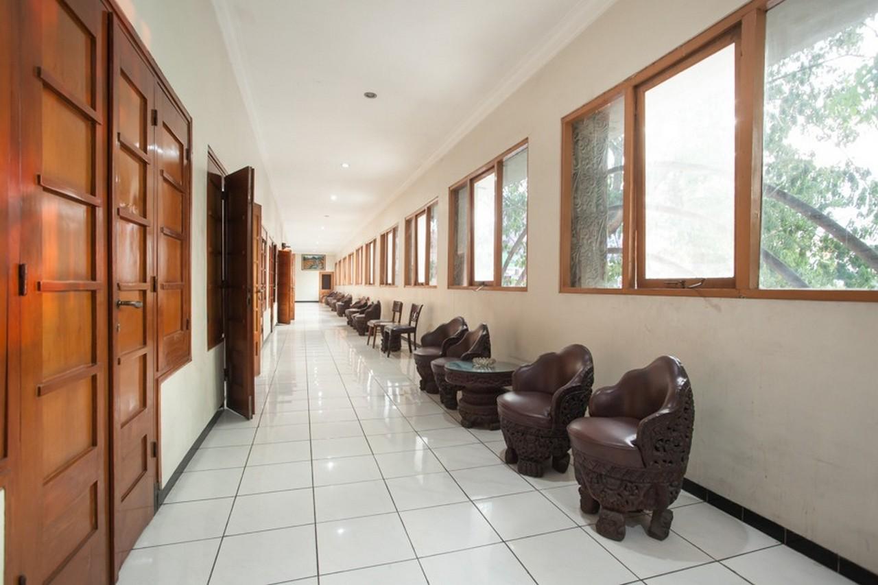 Reddoorz @ Urip Sumoharjo Hotell Surabaya Eksteriør bilde
