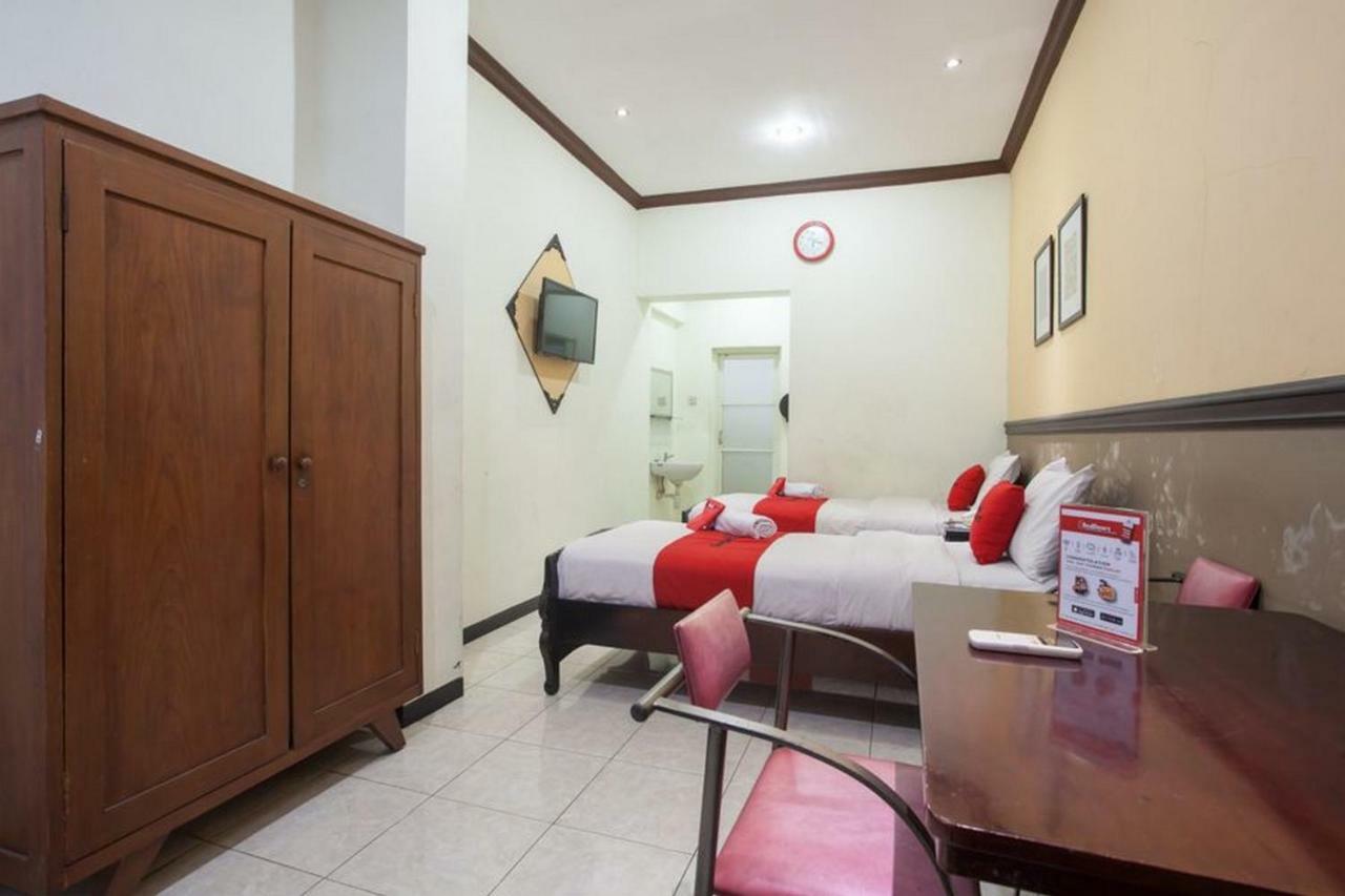 Reddoorz @ Urip Sumoharjo Hotell Surabaya Eksteriør bilde
